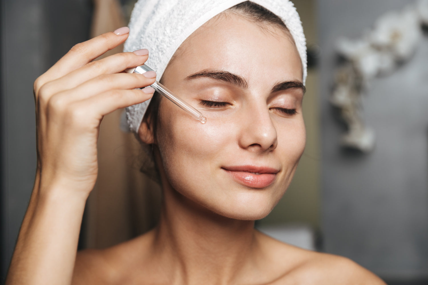 Le guide ultime des soins du visage naturels : Conseils et produits pour une peau éclatante